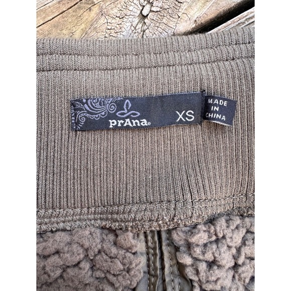 Prana Permafrost Quilted Sherpa Lined Mini Skirt Olive Green Zip Front XS - Picture 2 of 4